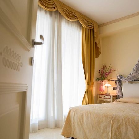 Appartamento Du Lac 1 Desenzano del Garda Exteriér fotografie